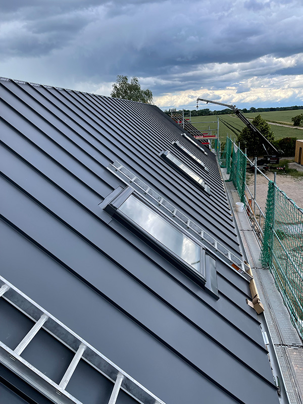 gallerie_dachdeckerei_010 Hardy Krüger Dachdeckermeister aus Brandenburg / Berlin für Dacheindeckung, Dachreparatur und Dachsanierung für Steildach, Flachdach oder Gründach.