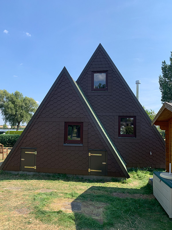 gallerie_dachdeckerei_013 Hardy Krüger Dachdeckermeister aus Brandenburg / Berlin für Dacheindeckung, Dachreparatur und Dachsanierung für Steildach, Flachdach oder Gründach.