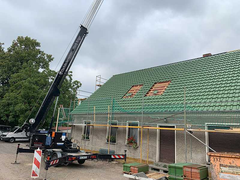 gallerie_dachdeckerei_018 Hardy Krüger Dachdeckermeister aus Brandenburg / Berlin für Dacheindeckung, Dachreparatur und Dachsanierung für Steildach, Flachdach oder Gründach.