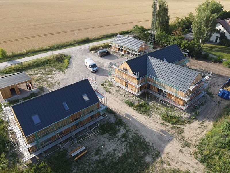 gallerie_dachdeckerei_019 Hardy Krüger Dachdeckermeister aus Brandenburg / Berlin für Dacheindeckung, Dachreparatur und Dachsanierung für Steildach, Flachdach oder Gründach.